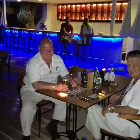 Happy Κουσάντασι