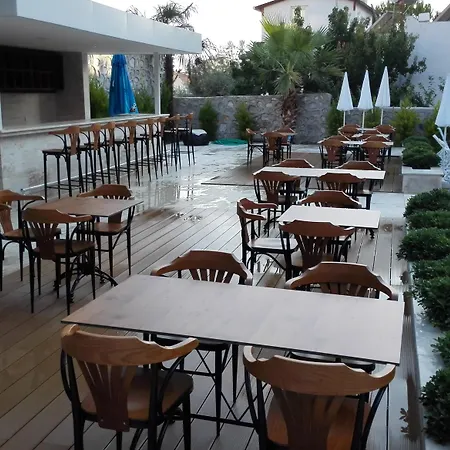 Happy 4* Κουσάντασι