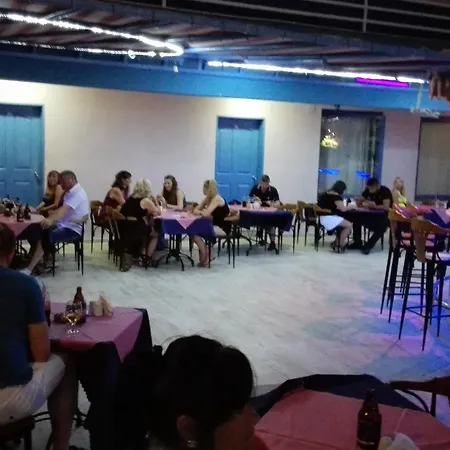 Happy Ξενοδοχείο με διαμερίσματα Κουσάντασι