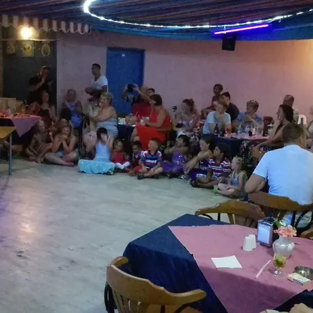 Happy Ξενοδοχείο με διαμερίσματα 4*