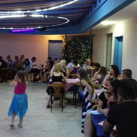 Happy Κουσάντασι