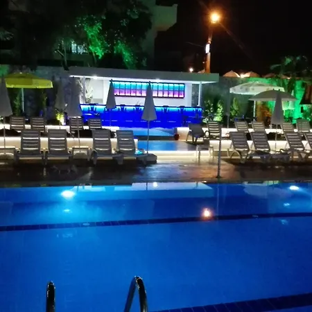 Happy Ξενοδοχείο με διαμερίσματα 4*