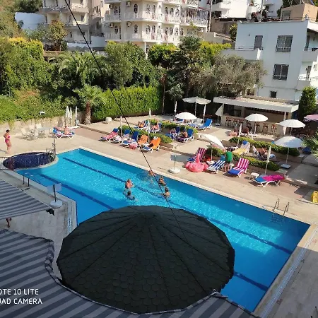 Happy 3* Kusadasi