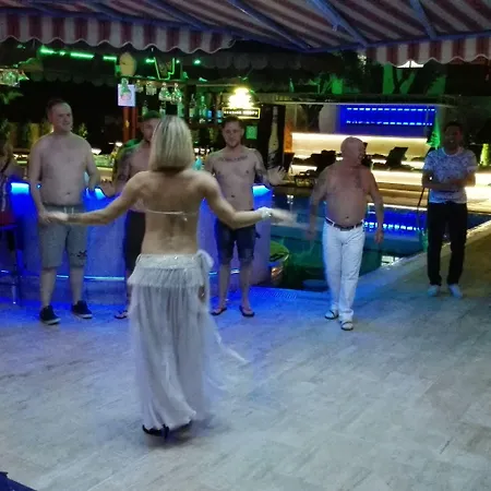 Happy Aparthotel Kusadasi