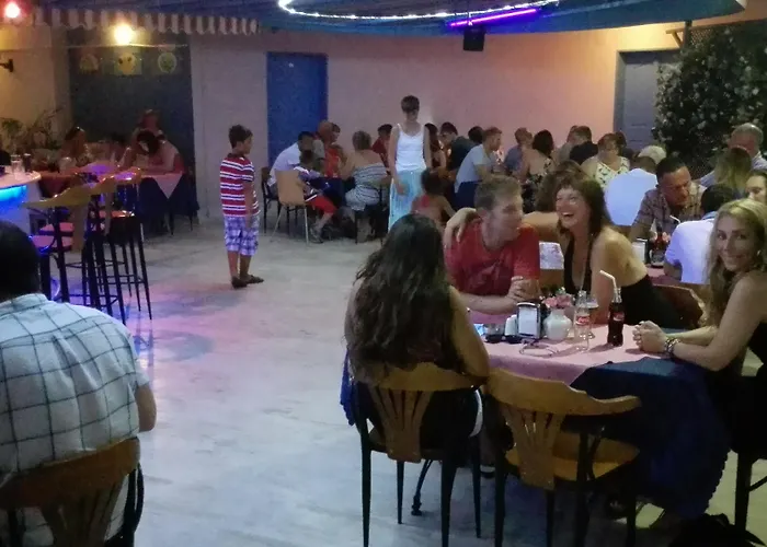 Happy 아파트호텔 쿠사다시