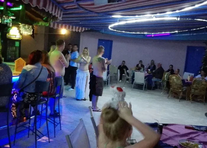 快乐公寓酒店 3*