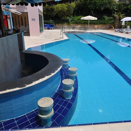 Happy Aparthotel Kusadası